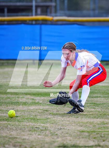 Thumbnail 2 in Harrison vs Paragould (Ozark Classic) photogallery.