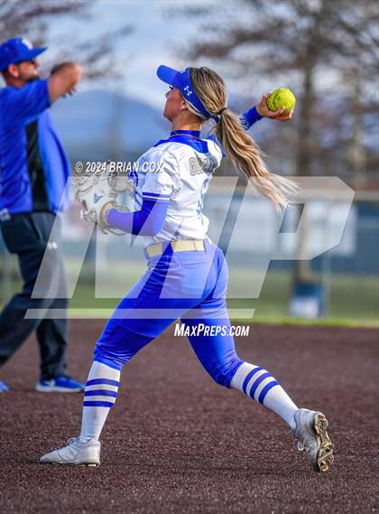 Thumbnail 1 in Harrison vs Paragould (Ozark Classic) photogallery.