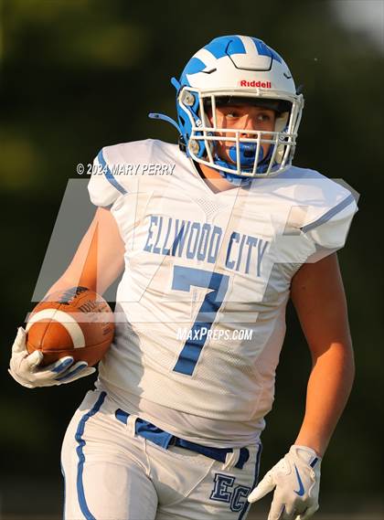 Thumbnail 2 in Ellwood City @ Laurel photogallery.