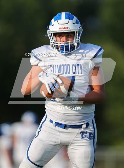 Thumbnail 1 in Ellwood City @ Laurel photogallery.