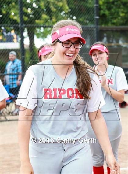 Thumbnail 1 in Linden vs. Ripon (CIF SJS D5 Final) photogallery.
