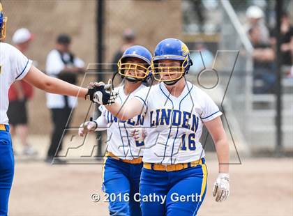 Thumbnail 3 in Linden vs. Ripon (CIF SJS D5 Final) photogallery.