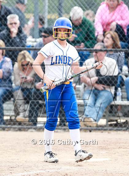 Thumbnail 3 in Linden vs. Ripon (CIF SJS D5 Final) photogallery.