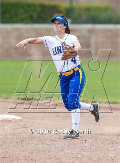 Thumbnail 1 in Linden vs. Ripon (CIF SJS D5 Final) photogallery.
