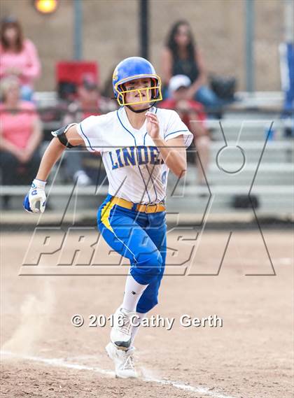Thumbnail 3 in Linden vs. Ripon (CIF SJS D5 Final) photogallery.