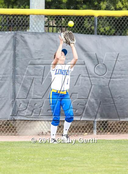 Thumbnail 2 in Linden vs. Ripon (CIF SJS D5 Final) photogallery.
