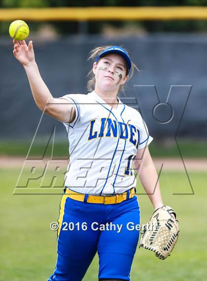Thumbnail 2 in Linden vs. Ripon (CIF SJS D5 Final) photogallery.