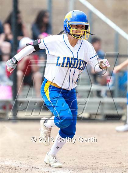 Thumbnail 2 in Linden vs. Ripon (CIF SJS D5 Final) photogallery.