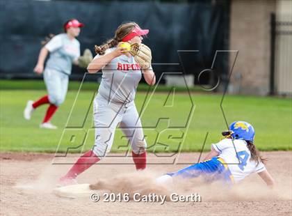 Thumbnail 3 in Linden vs. Ripon (CIF SJS D5 Final) photogallery.