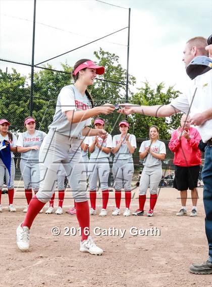Thumbnail 1 in Linden vs. Ripon (CIF SJS D5 Final) photogallery.
