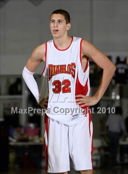 Thumbnail 2 in Pleasant Grove vs. Mission Viejo (Desert Heat Invitational) photogallery.