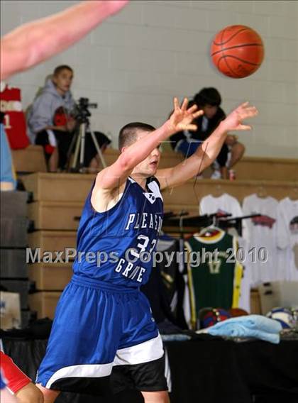 Thumbnail 1 in Pleasant Grove vs. Mission Viejo (Desert Heat Invitational) photogallery.