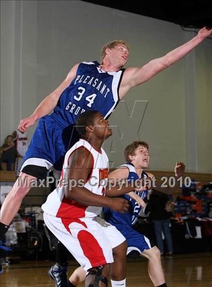 Thumbnail 1 in Pleasant Grove vs. Mission Viejo (Desert Heat Invitational) photogallery.
