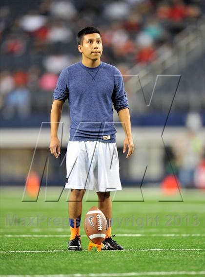 Thumbnail 1 in Carthage vs. Kilgore (UIL 3A Division 1 Final)  photogallery.