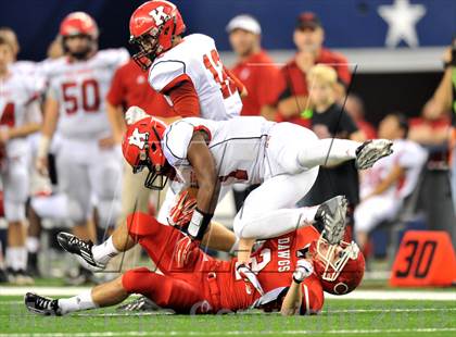 Thumbnail 3 in Carthage vs. Kilgore (UIL 3A Division 1 Final)  photogallery.