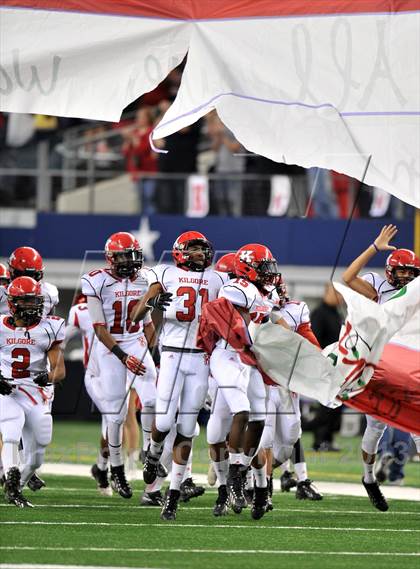 Thumbnail 2 in Carthage vs. Kilgore (UIL 3A Division 1 Final)  photogallery.