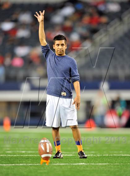 Thumbnail 2 in Carthage vs. Kilgore (UIL 3A Division 1 Final)  photogallery.