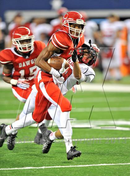 Thumbnail 1 in Carthage vs. Kilgore (UIL 3A Division 1 Final)  photogallery.