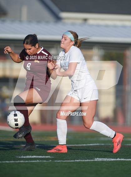 Thumbnail 1 in Villa Park @ Esperanza photogallery.