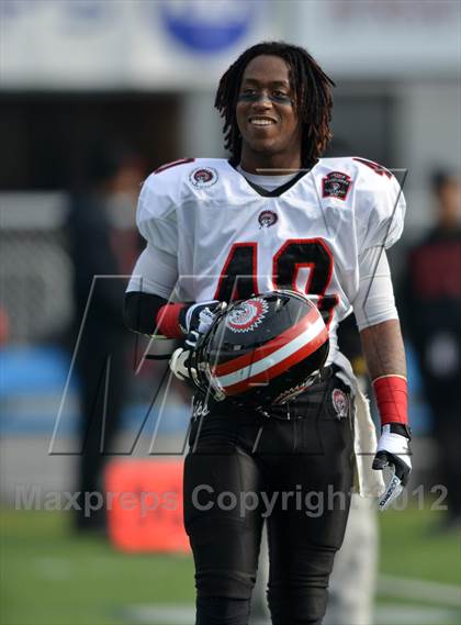 Thumbnail 1 in Aliquippa vs. Wyomissing (PIAA AA Final) photogallery.