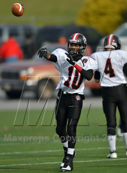 Thumbnail 3 in Aliquippa vs. Wyomissing (PIAA AA Final) photogallery.