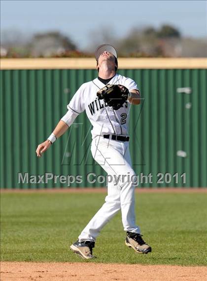 Thumbnail 3 in Newman Smith vs. Guyer (Scotland Yard Classic) photogallery.