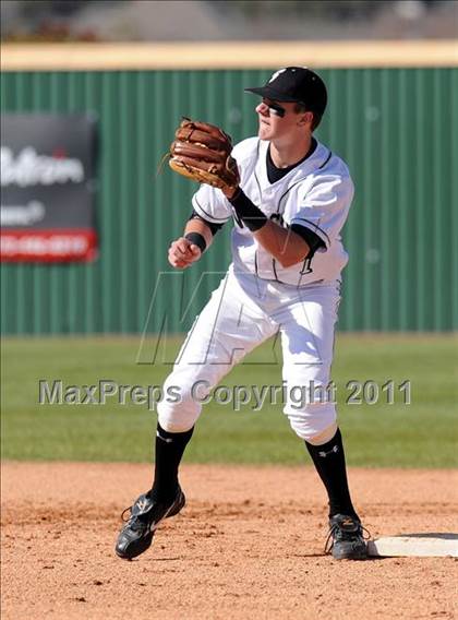 Thumbnail 2 in Newman Smith vs. Guyer (Scotland Yard Classic) photogallery.