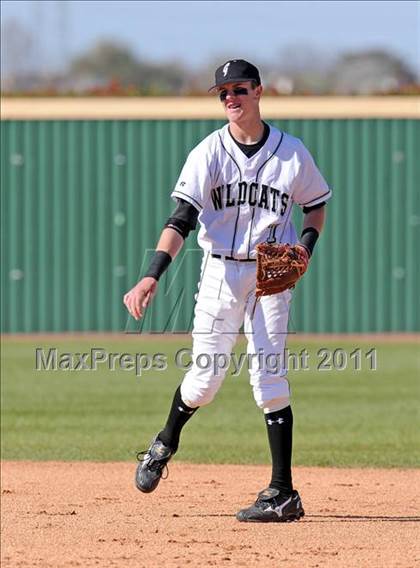 Thumbnail 2 in Newman Smith vs. Guyer (Scotland Yard Classic) photogallery.