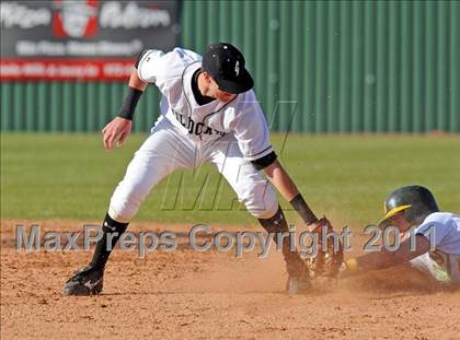 Thumbnail 2 in Newman Smith vs. Guyer (Scotland Yard Classic) photogallery.