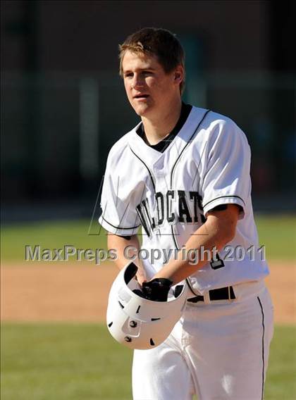 Thumbnail 3 in Newman Smith vs. Guyer (Scotland Yard Classic) photogallery.