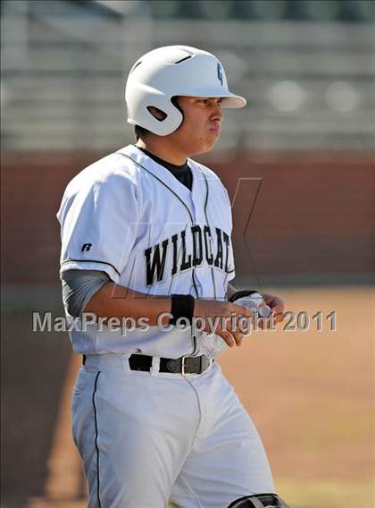 Thumbnail 3 in Newman Smith vs. Guyer (Scotland Yard Classic) photogallery.