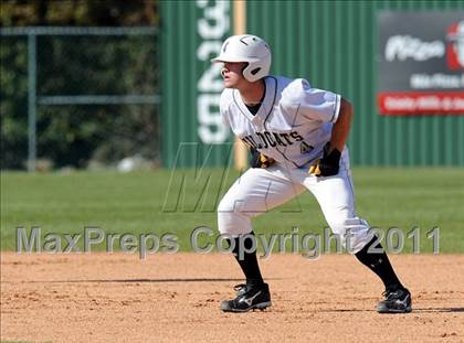 Thumbnail 3 in Newman Smith vs. Guyer (Scotland Yard Classic) photogallery.