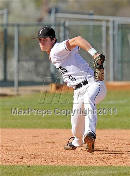 Thumbnail 3 in Newman Smith vs. Guyer (Scotland Yard Classic) photogallery.