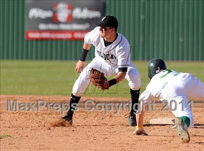 Thumbnail 2 in Newman Smith vs. Guyer (Scotland Yard Classic) photogallery.