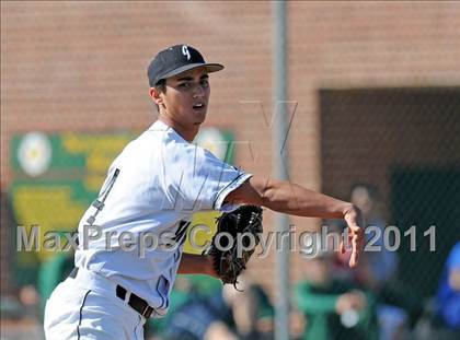 Thumbnail 3 in Newman Smith vs. Guyer (Scotland Yard Classic) photogallery.