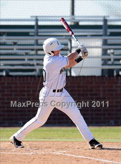 Thumbnail 2 in Newman Smith vs. Guyer (Scotland Yard Classic) photogallery.