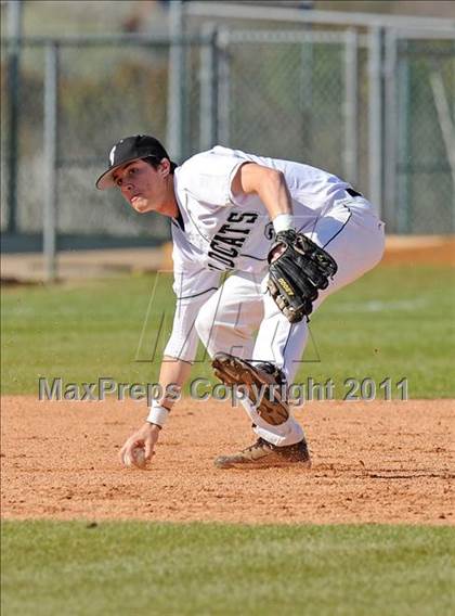 Thumbnail 2 in Newman Smith vs. Guyer (Scotland Yard Classic) photogallery.