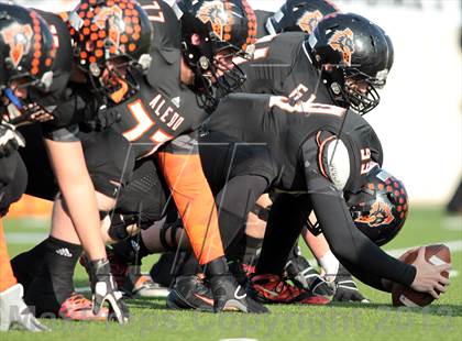 Thumbnail 1 in Ennis vs. Aledo (UIL 4A D2 Semifinal Playoff) photogallery.
