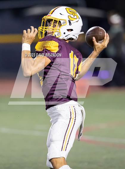 Thumbnail 3 in Royal @ Simi Valley photogallery.