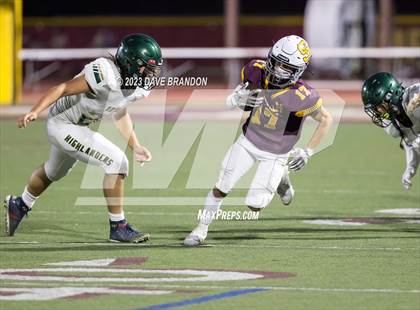 Thumbnail 1 in Royal @ Simi Valley photogallery.