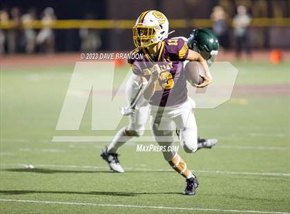 Thumbnail 3 in Royal @ Simi Valley photogallery.