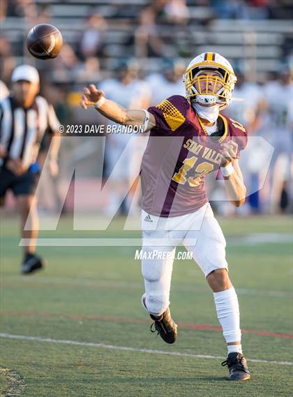 Thumbnail 3 in Royal @ Simi Valley photogallery.