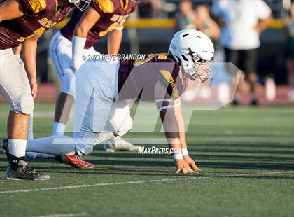 Thumbnail 2 in Royal @ Simi Valley photogallery.