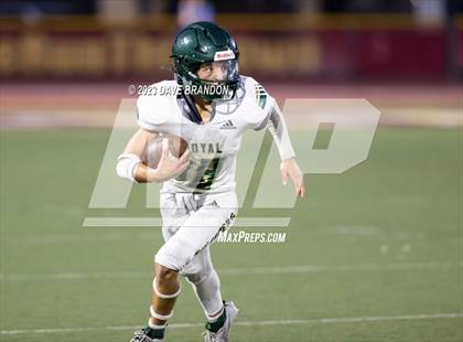 Thumbnail 3 in Royal @ Simi Valley photogallery.