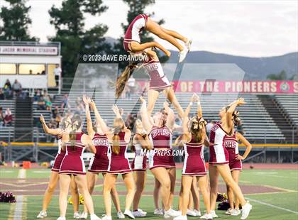 Thumbnail 3 in Royal @ Simi Valley photogallery.