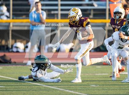 Thumbnail 3 in Royal @ Simi Valley photogallery.