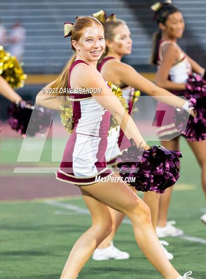 Thumbnail 2 in Royal @ Simi Valley photogallery.
