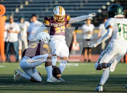Thumbnail 1 in Royal @ Simi Valley photogallery.
