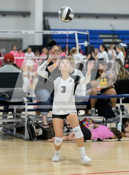 Thumbnail 3 in Ontario Christian vs Gilbert (Nike TOC Southwest) photogallery.