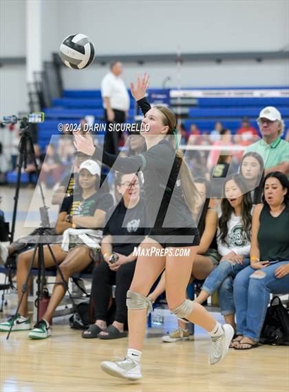 Thumbnail 1 in Ontario Christian vs Gilbert (Nike TOC Southwest) photogallery.